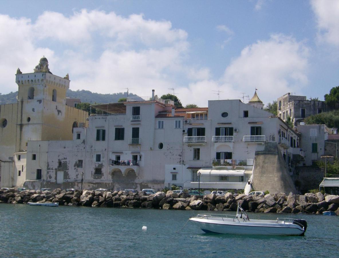 イスキア島 I Cinque Sensi Bed & Breakfast エクステリア 写真