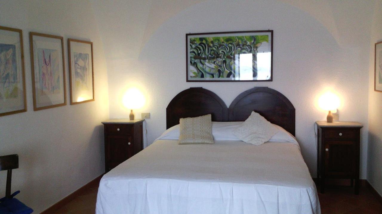イスキア島 I Cinque Sensi Bed & Breakfast エクステリア 写真